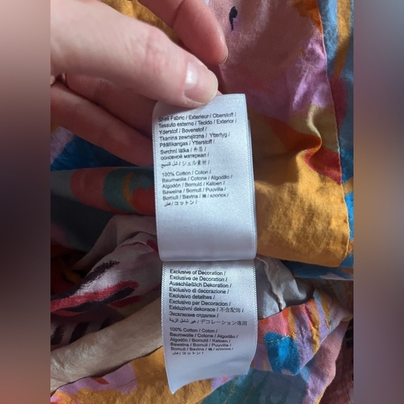 FARM Rio Neon Macaws Buttoned Blouse - Picture 15 of 15